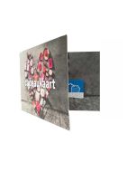 Cardverpakking 14,8x10,5 cm 4 pagina's bedrukt met boogstans