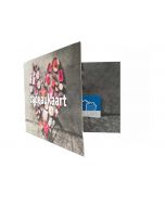 Cardverpakking 14,8x10,5 cm 4 pagina's bedrukt met boogstans