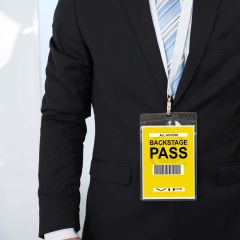 Etiketten en passen bij evenementen