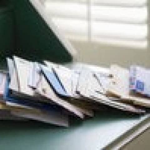Val op met de 'bobbel' in de envelop